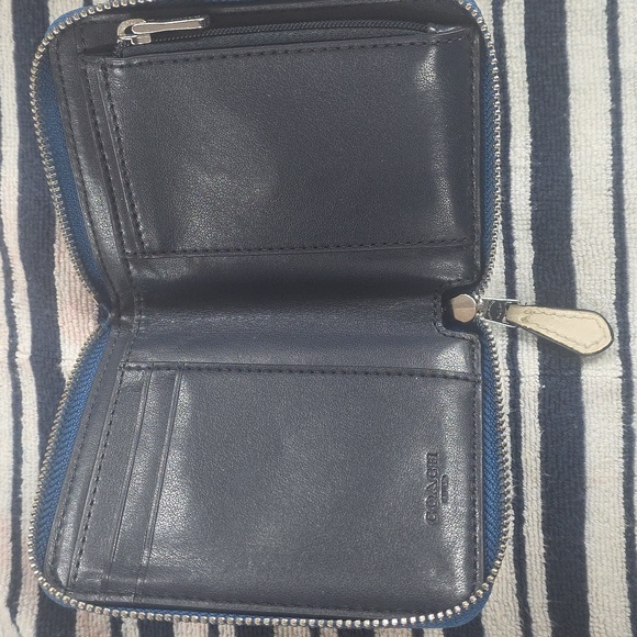 Coach Dempsey Wallet - Picture 2 of 7